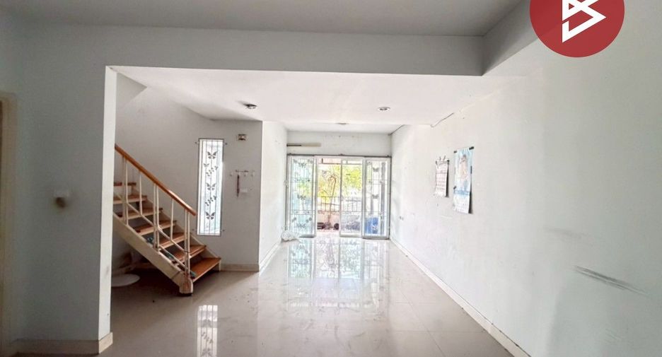 For sale 2 bedrooms townhouse in Lam Luk Ka, Pathum Thani