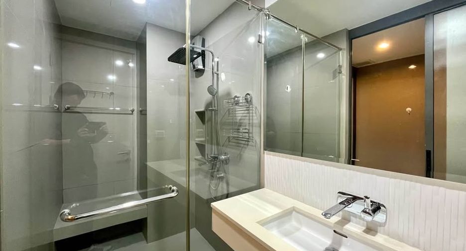 Condo en alquiler de 1 habitaciones en Khlong Toei, Bangkok
