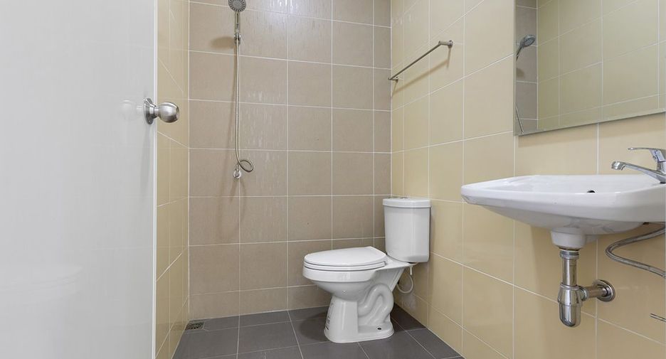 For sale 3 bedrooms townhouse in Bang Bua Thong, Nonthaburi