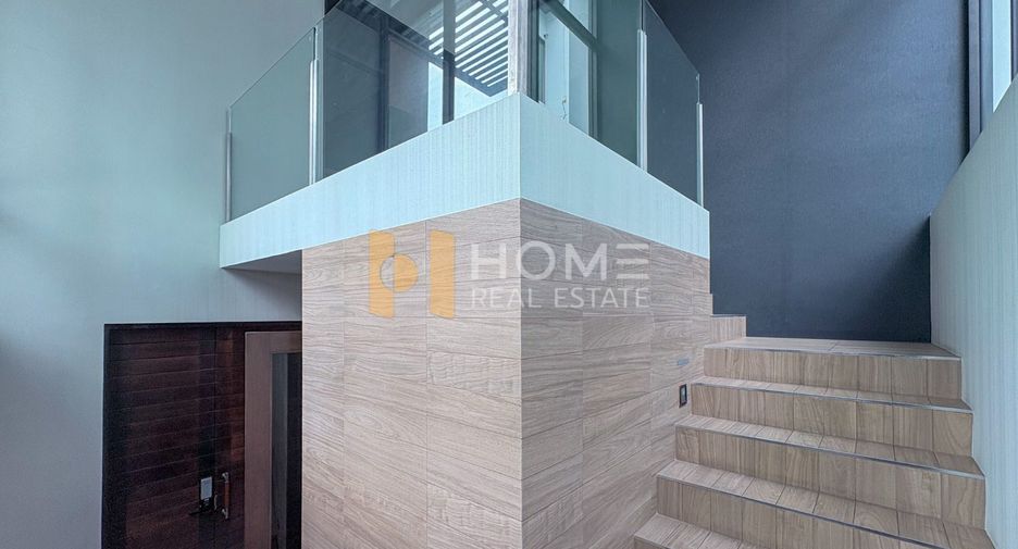For sale 4 bedrooms house in Bueng Kum, Bangkok