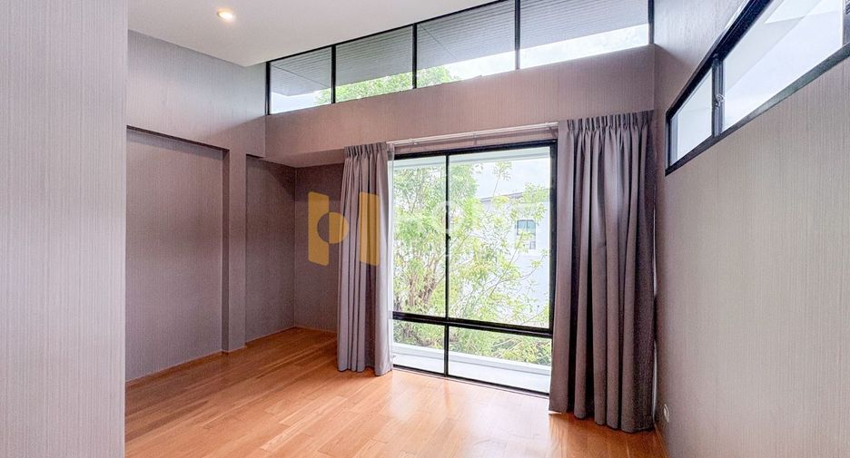 For sale 4 bedrooms house in Bueng Kum, Bangkok