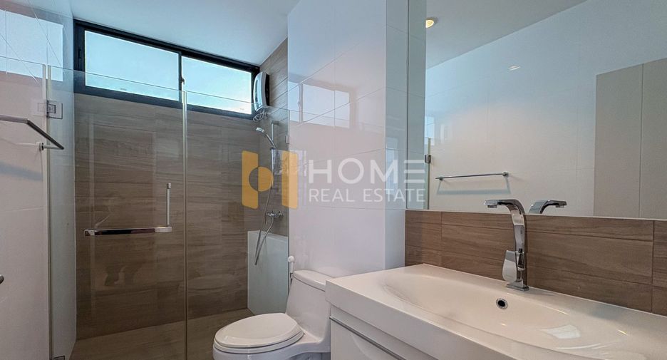 For sale 4 bedrooms house in Bueng Kum, Bangkok