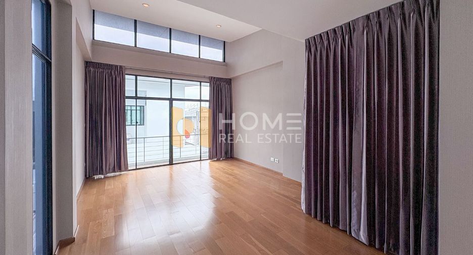 For sale 4 bedrooms house in Bueng Kum, Bangkok