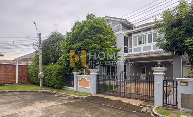 À vendre 5 chambres maison à Lat Phrao, Bangkok