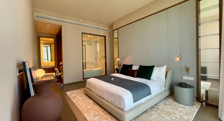 For sale 2 bedrooms condo in Pathum Wan, Bangkok