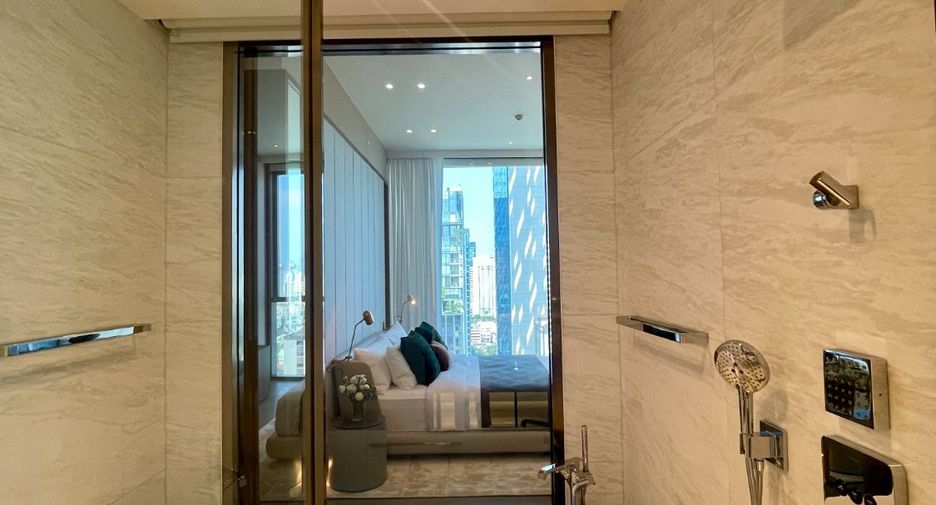 For sale 2 bedrooms condo in Pathum Wan, Bangkok