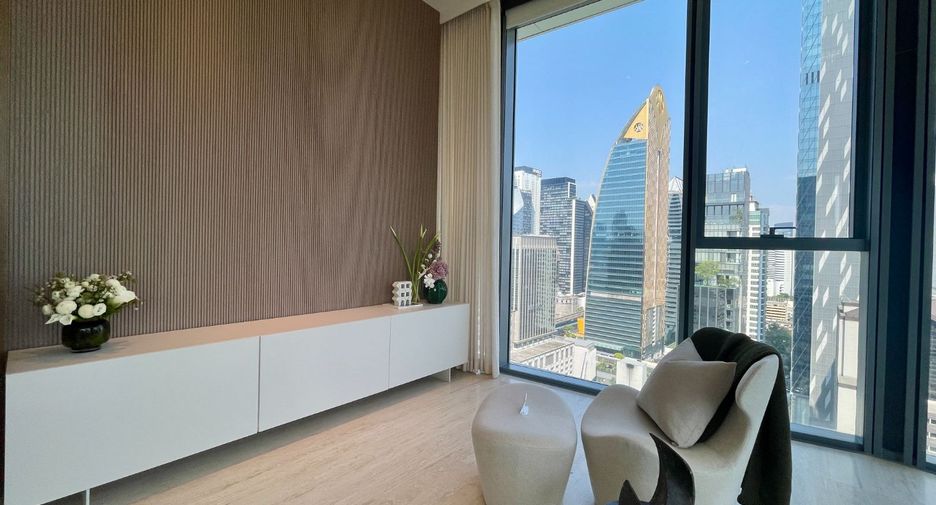 For sale 2 bedrooms condo in Pathum Wan, Bangkok