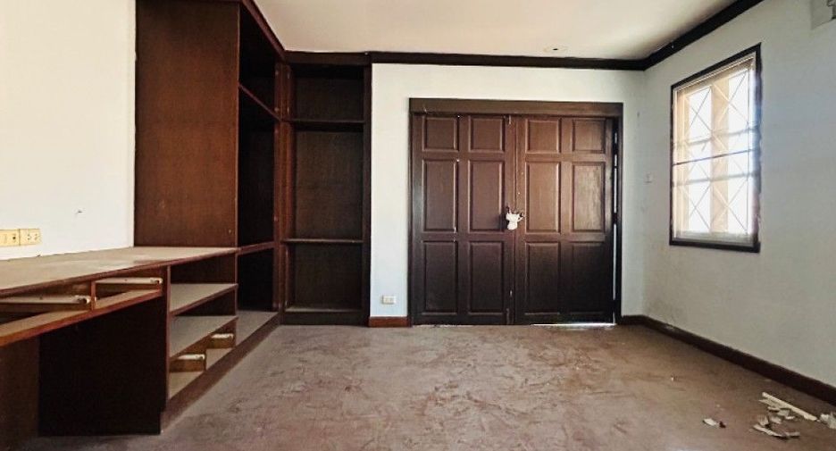 Casa en venta de 4 habitaciones en Mueang Chon Buri, Chonburi