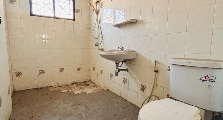 Casa en venta de 4 habitaciones en Mueang Chon Buri, Chonburi