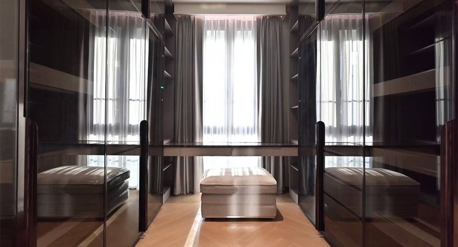 For rent and for sale 2 bedrooms condo in Watthana, Bangkok
