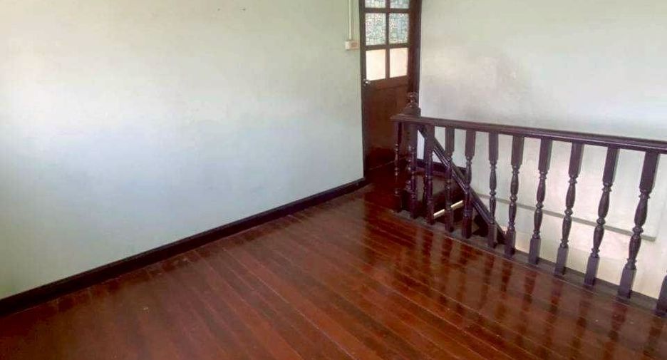 For sale 2 bedrooms townhouse in Bang Khae, Bangkok