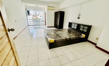 For rent and for sale 1 bed condo in Bang Sue, Bangkok