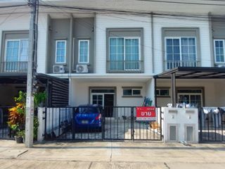 Продажа 3 спальни таунхаус в Phra Pradaeng, Самутпракан