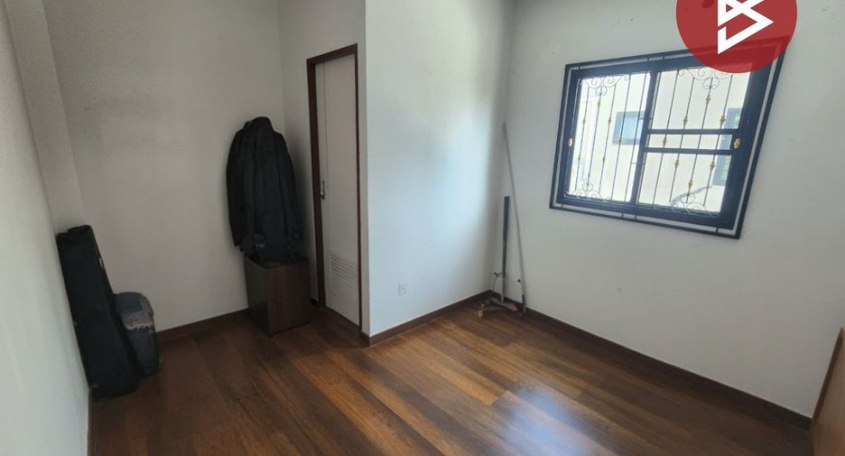 Casa adosada en venta de 2 habitaciones en Mueang Chon Buri, Chonburi