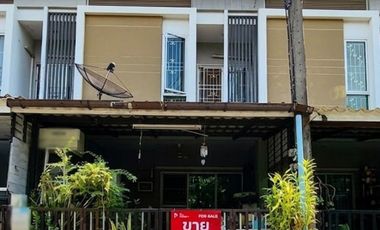 For sale 3 bedrooms townhouse in Mueang Samut Sakhon, Samut Sakhon