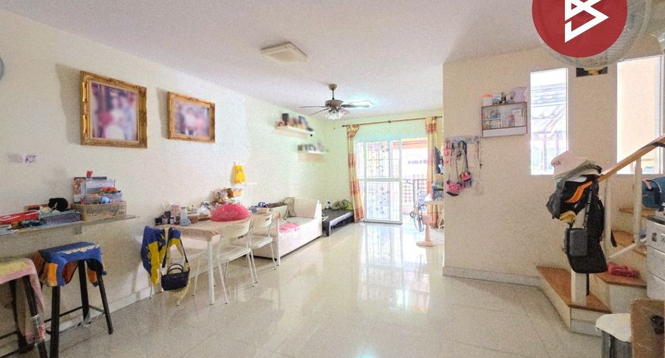 Casa adosada en venta de 3 habitaciones en Nong Khaem, Bangkok