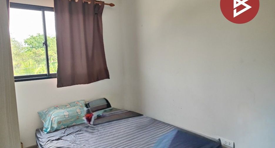 For sale 4 bedrooms townhouse in Mueang Chachoengsao, Chachoengsao