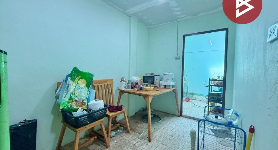 出售 2 卧室 联排别墅 在 Mueang Samut Sakhon, Samut Sakhon