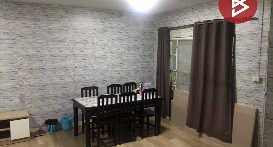 For sale 3 bedrooms townhouse in Mueang Samut Prakan, Samut Prakan