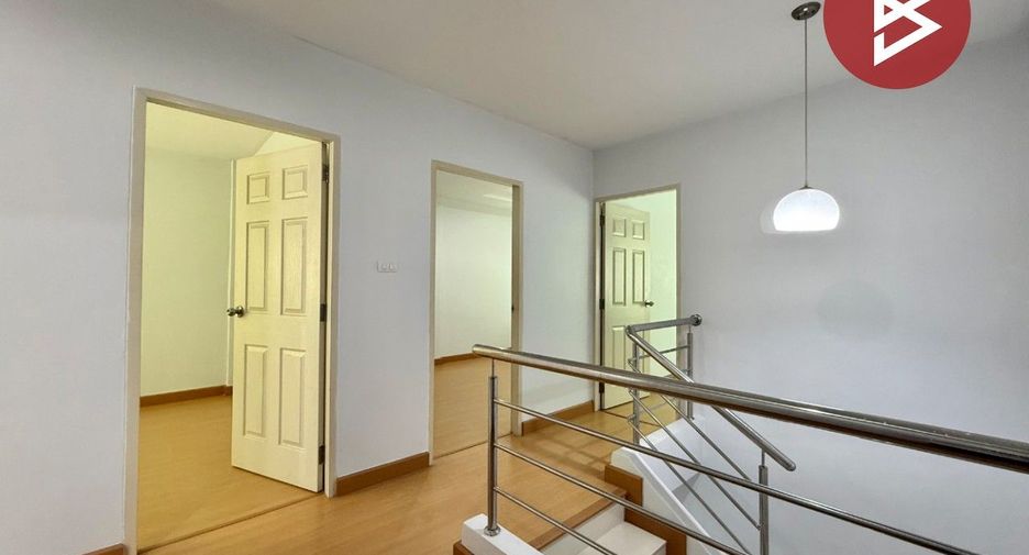For sale 4 bedrooms townhouse in Mueang Samut Sakhon, Samut Sakhon