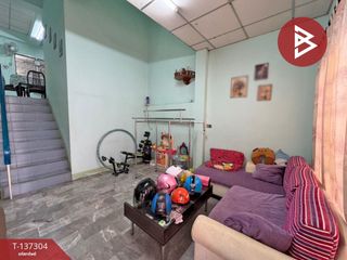 À vendre 4 chambres maison de ville à Phasi Charoen, Bangkok