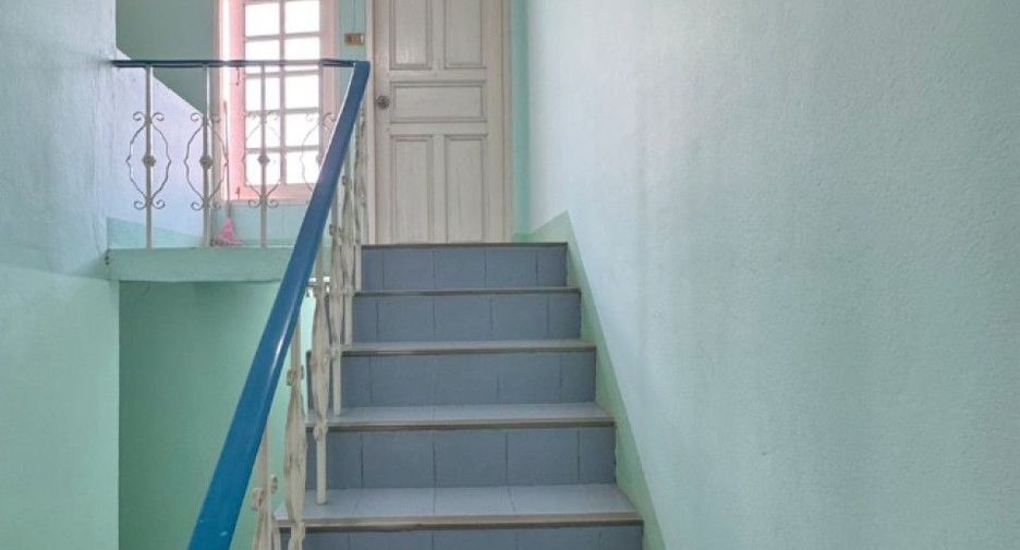 Reihenhaus zum Kauf mit 4 Zimmer in Phasi Charoen, Bangkok