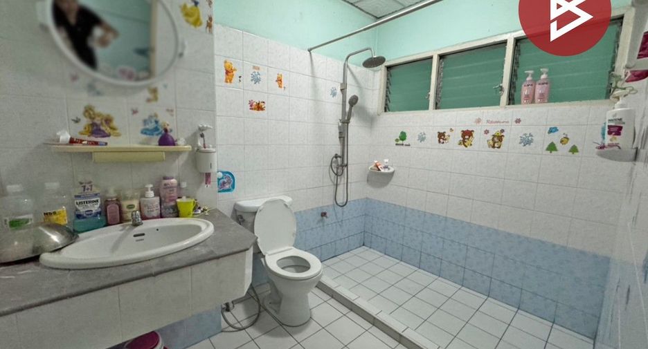 Reihenhaus zum Kauf mit 4 Zimmer in Phasi Charoen, Bangkok