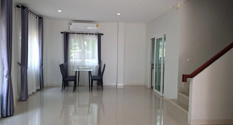 For rent 3 bedrooms house in Mueang Chiang Mai, Chiang Mai