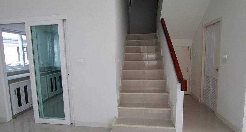 For rent 3 bedrooms house in Mueang Chiang Mai, Chiang Mai