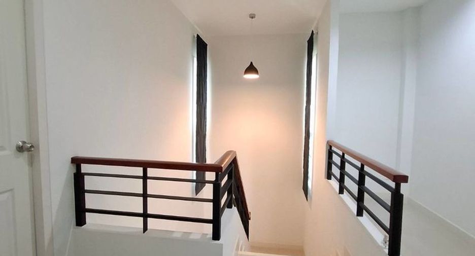 For rent 3 bedrooms house in Mueang Chiang Mai, Chiang Mai