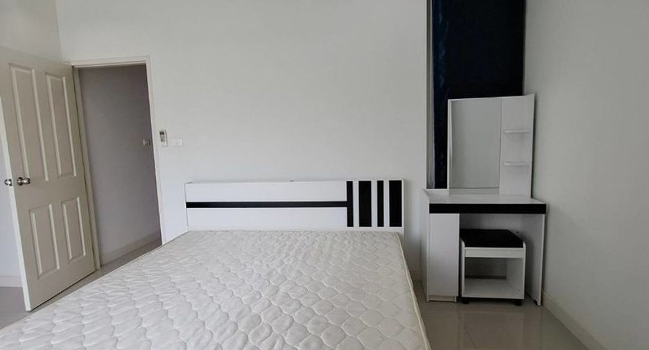 For rent 3 bedrooms house in Mueang Chiang Mai, Chiang Mai