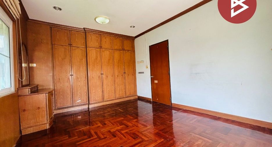 Casa en venta de 3 habitaciones en Thung Khru, Bangkok