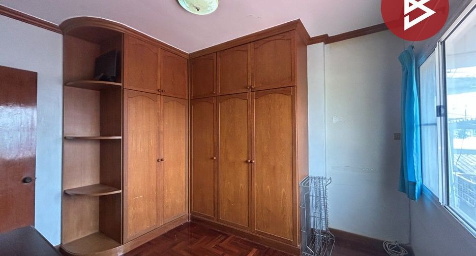 Casa en venta de 3 habitaciones en Thung Khru, Bangkok