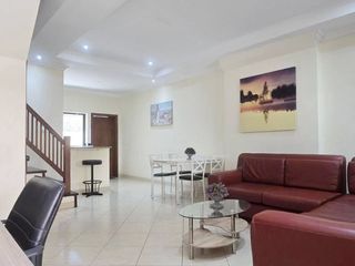 Reihenhaus zur Miete mit 4 Zimmer in Bang Lamung, Chonburi
