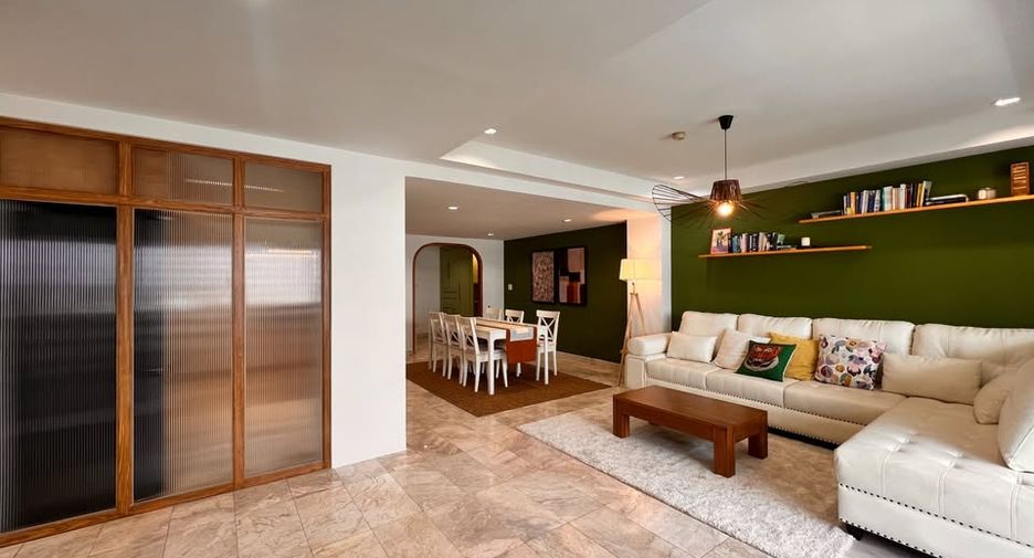 For rent 3 bedrooms condo in Watthana, Bangkok