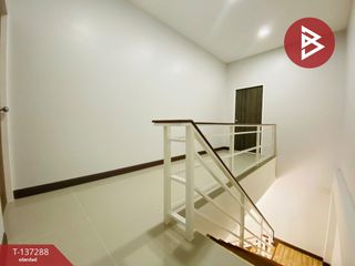 For sale 3 bedrooms townhouse in Mueang Samut Songkhram, Samut Songkhram
