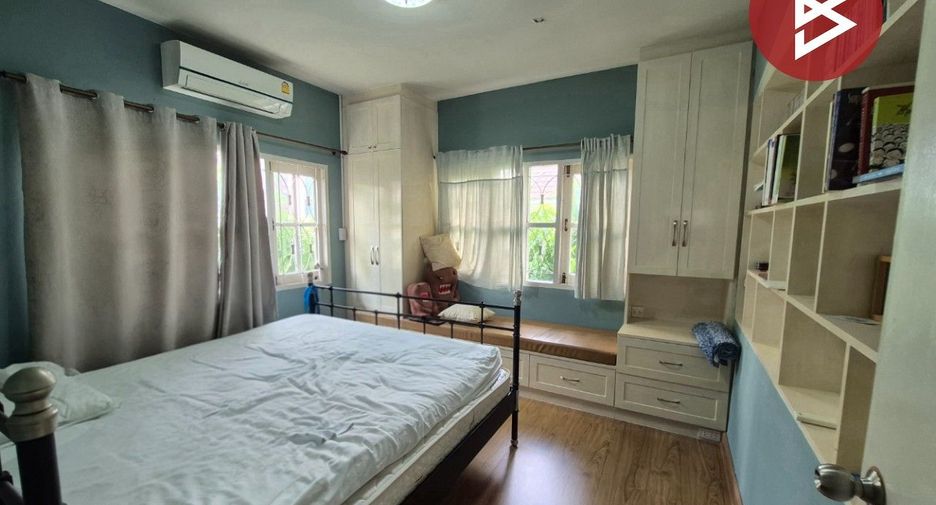 For sale 4 bedrooms house in Mueang Nonthaburi, Nonthaburi