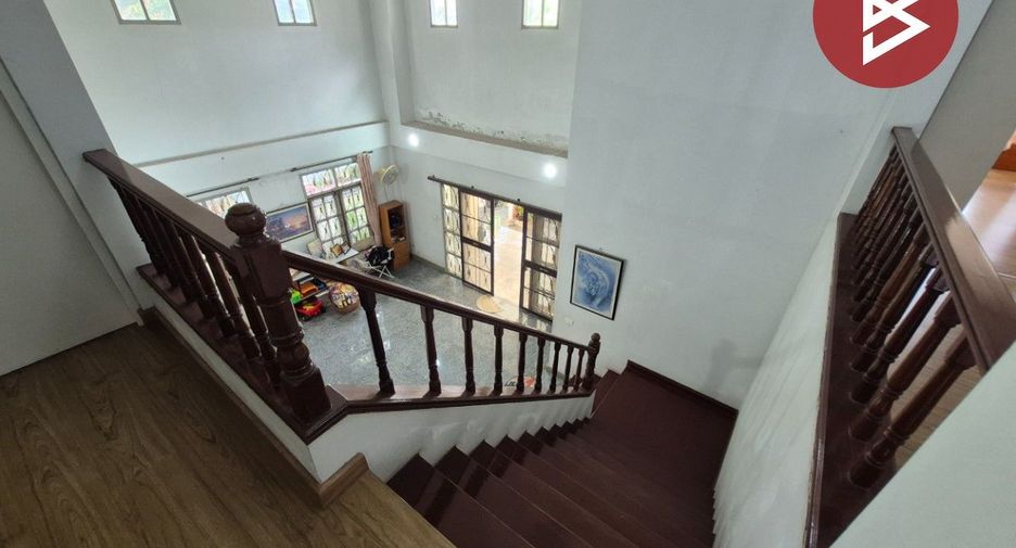 For sale 4 bedrooms house in Mueang Nonthaburi, Nonthaburi