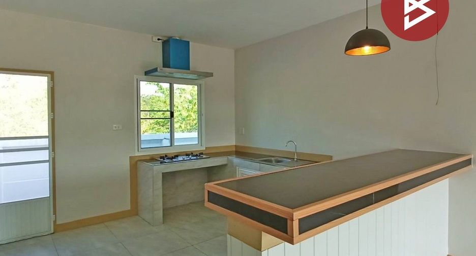 For sale 3 bedrooms house in Mueang Nakhon Sawan, Nakhon Sawan
