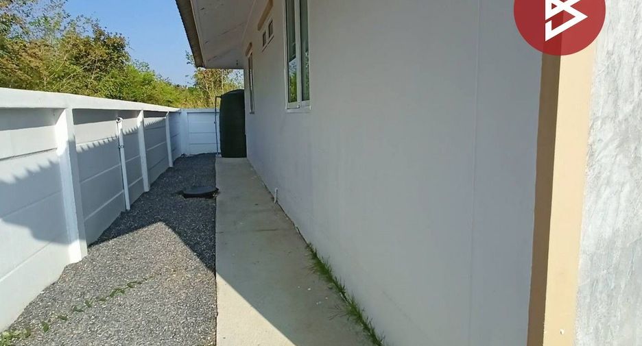 For sale 3 bedrooms house in Mueang Nakhon Sawan, Nakhon Sawan