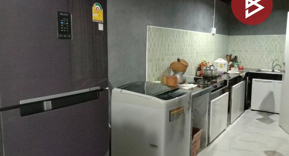 Продажа 3 спальни таунхаус в Krathum Baen, Самутсакхон