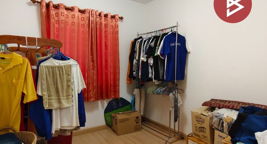Продажа 3 спальни таунхаус в Krathum Baen, Самутсакхон