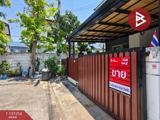 Reihenhaus zum Kauf mit 3 Zimmer in Krathum Baen, Samut Sakhon