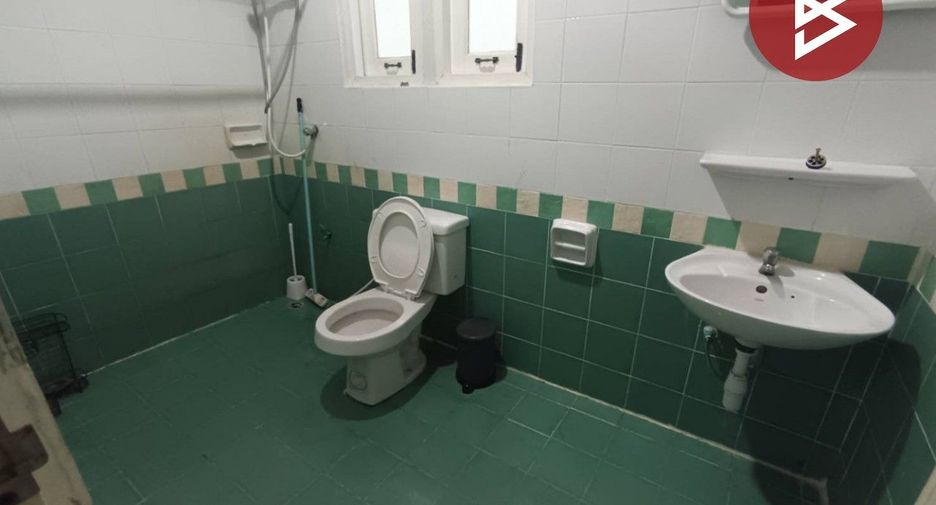 For sale 3 bedrooms townhouse in Mueang Samut Prakan, Samut Prakan