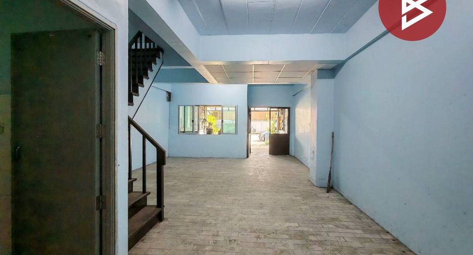 Reihenhaus zum Kauf mit 4 Zimmer in Mueang Samut Sakhon, Samut Sakhon