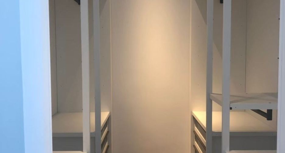 Wohnung zur Miete und zum Kauf mit 3 Zimmer in Sathon, Bangkok