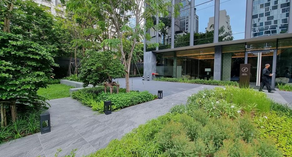 For sale 1 bed condo in Pathum Wan, Bangkok