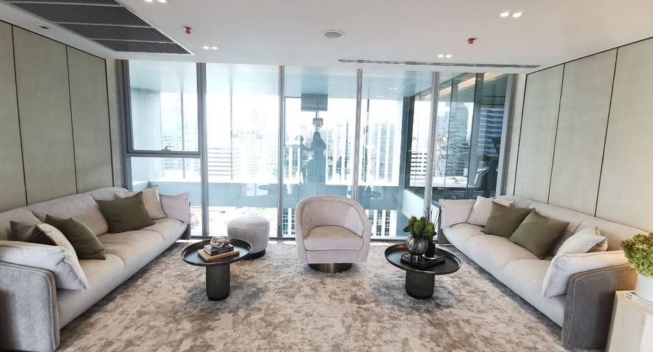 For sale 1 bed condo in Pathum Wan, Bangkok
