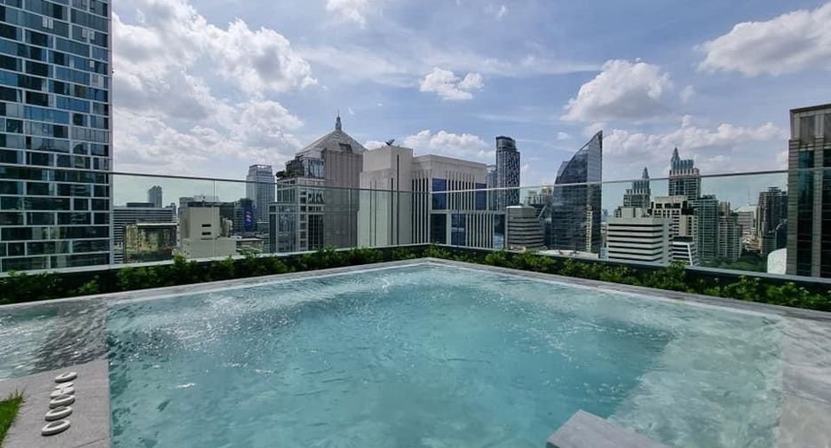 For sale 1 bed condo in Pathum Wan, Bangkok