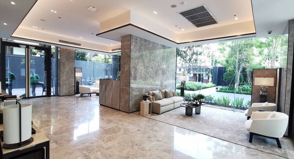 For sale 1 bed condo in Pathum Wan, Bangkok